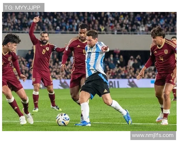 足球传奇与古诗词的碰撞：从梅西到齐达内，球场英豪与诗意人生的融合