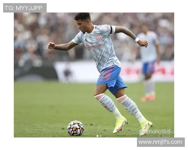 球星与足球的深厚情感:他们心中那份无法割舍的热爱与责任 球星与足球的深厚情感:他们心中那份无法割舍的热爱与责任