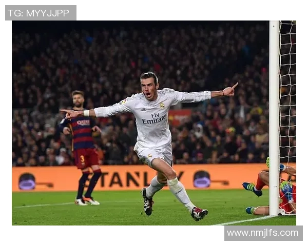 贝尔逆袭之路:从天才少年到足球传奇的成长与辉煌 贝尔逆袭之路:从天才少年到足球传奇的成长与辉煌